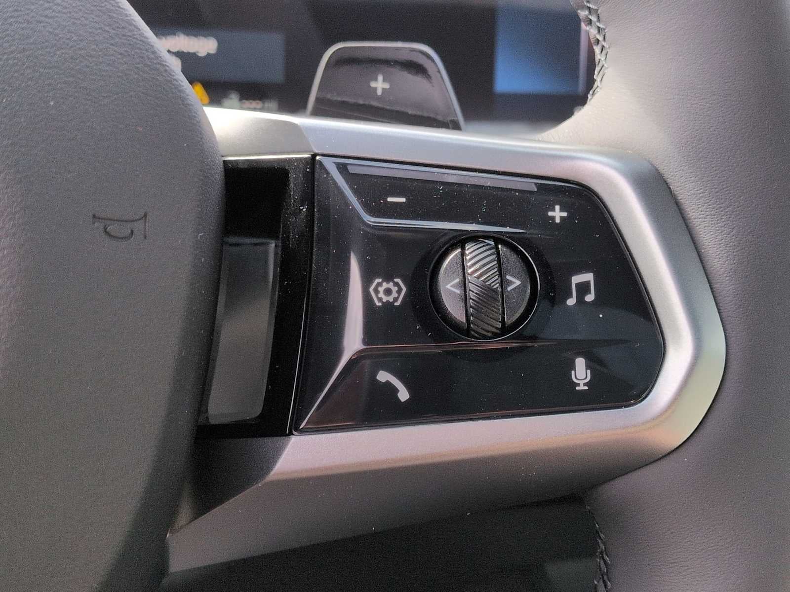 2026 BMW 550e 550e xDrive