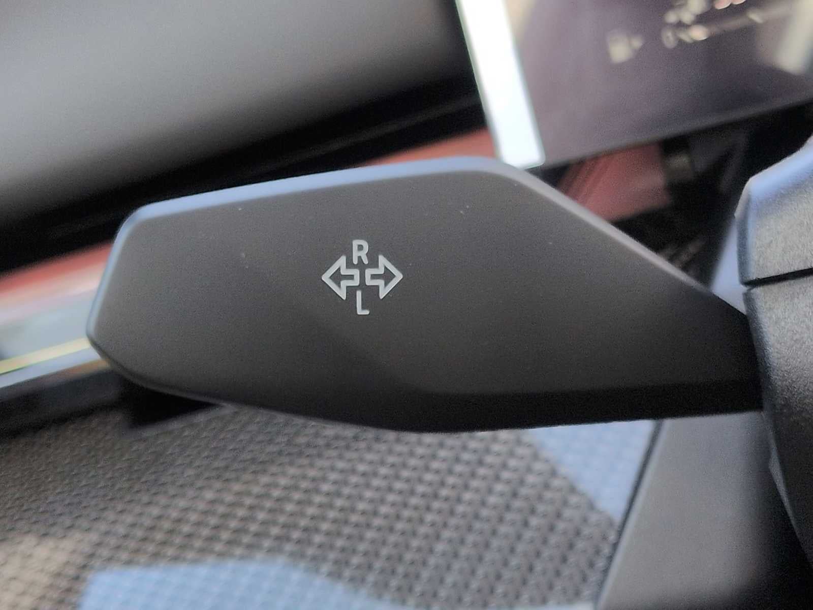 2026 BMW 550e 550e xDrive