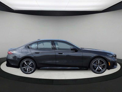 2026 BMW 550e 550e xDrive