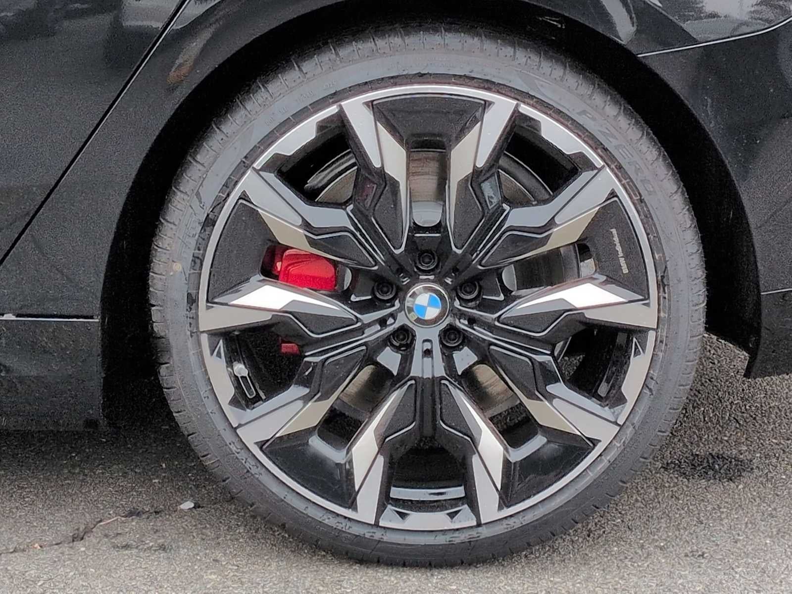 2026 BMW 550e 550e xDrive