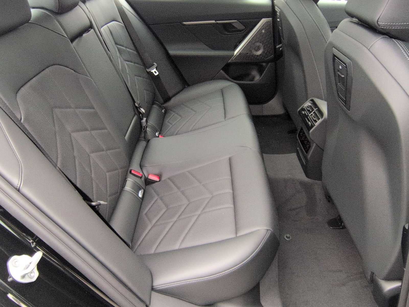 2026 BMW 550e 550e xDrive