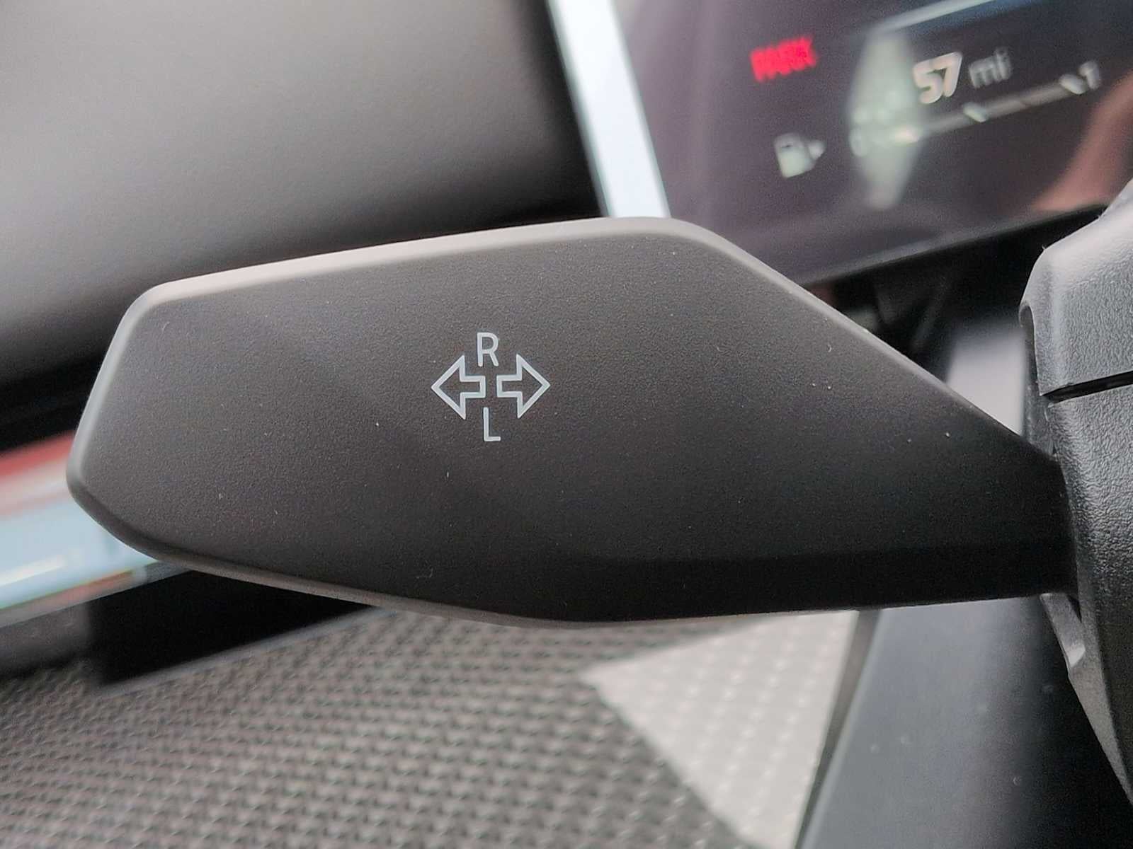 2026 BMW 550e 550e xDrive