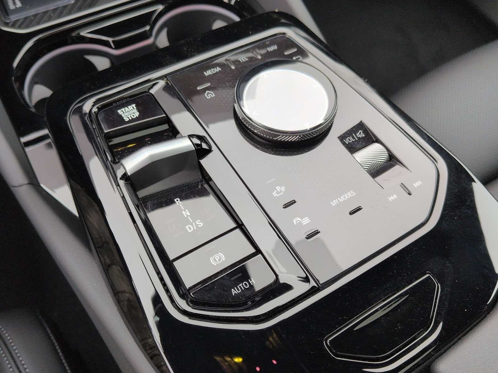 2026 BMW 550e 550e xDrive