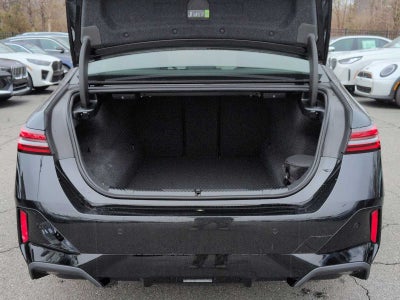 2026 BMW 550e 550e xDrive