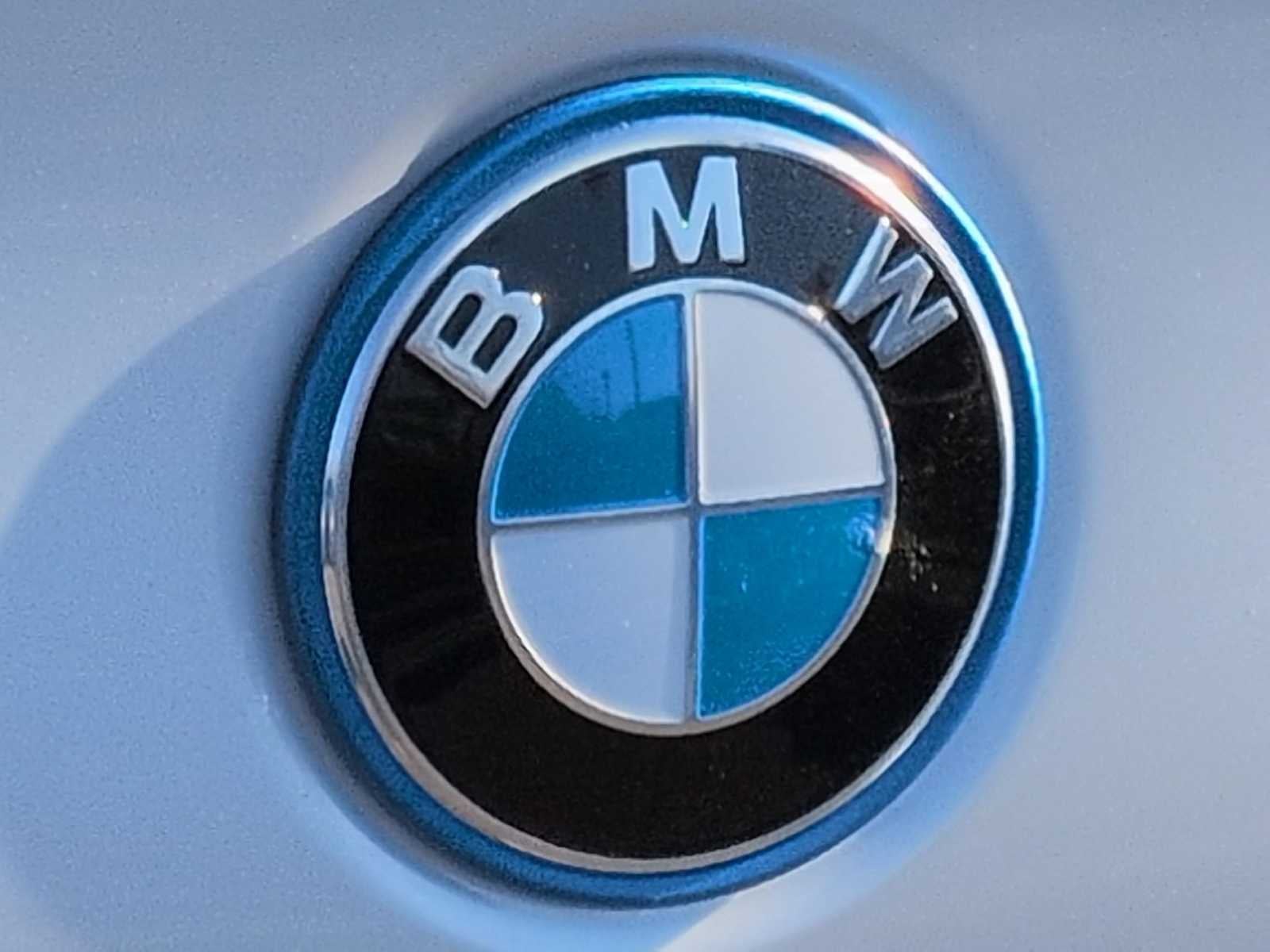 2026 BMW 550e 550e xDrive