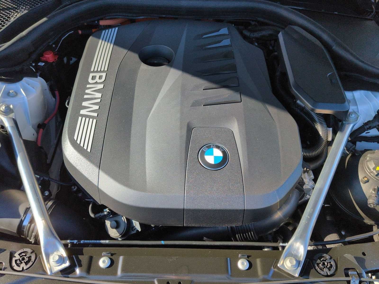 2026 BMW 550e 550e xDrive