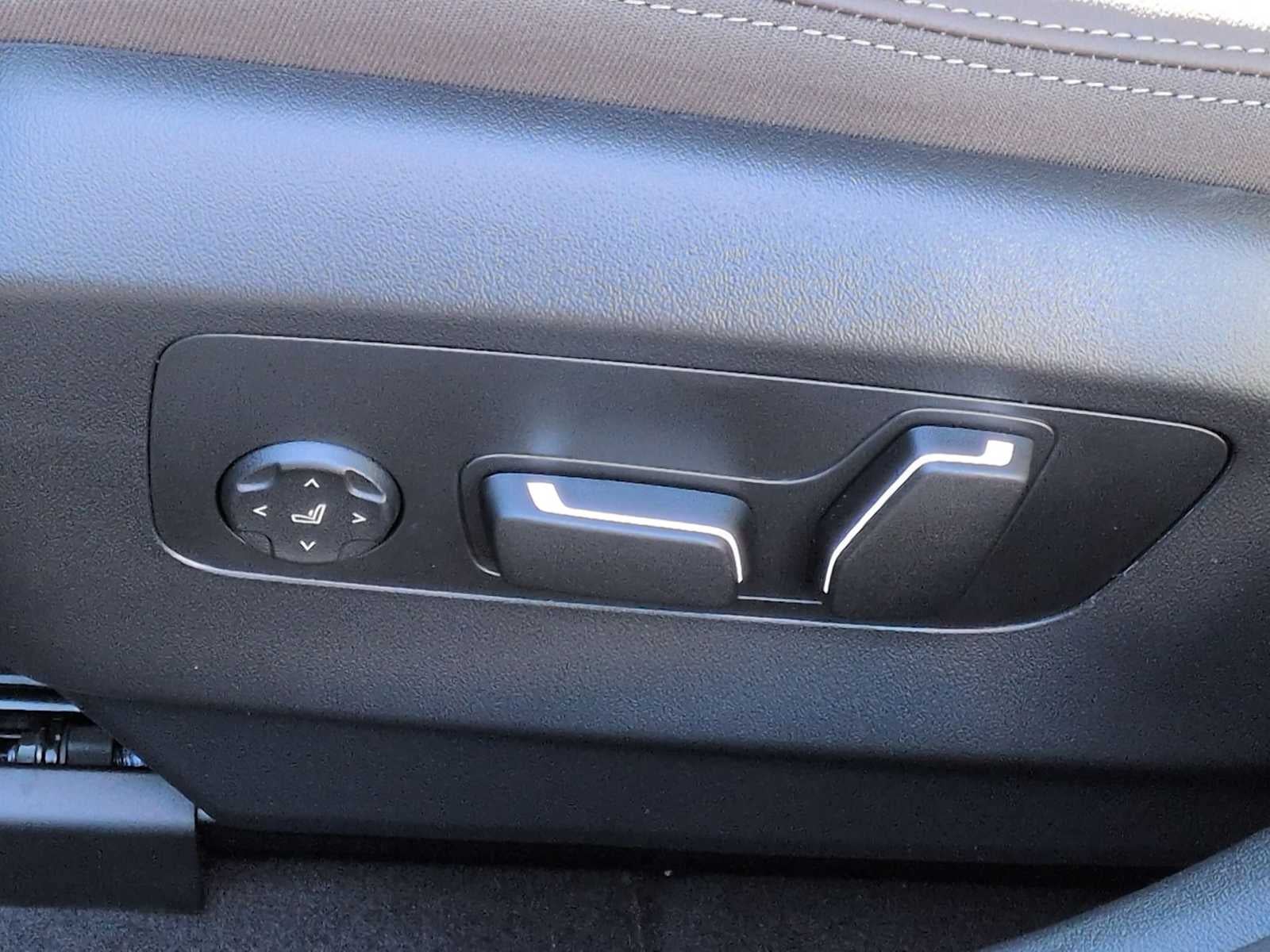 2026 BMW 550e 550e xDrive