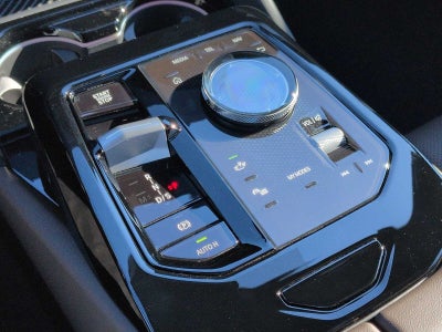 2026 BMW 550e 550e xDrive