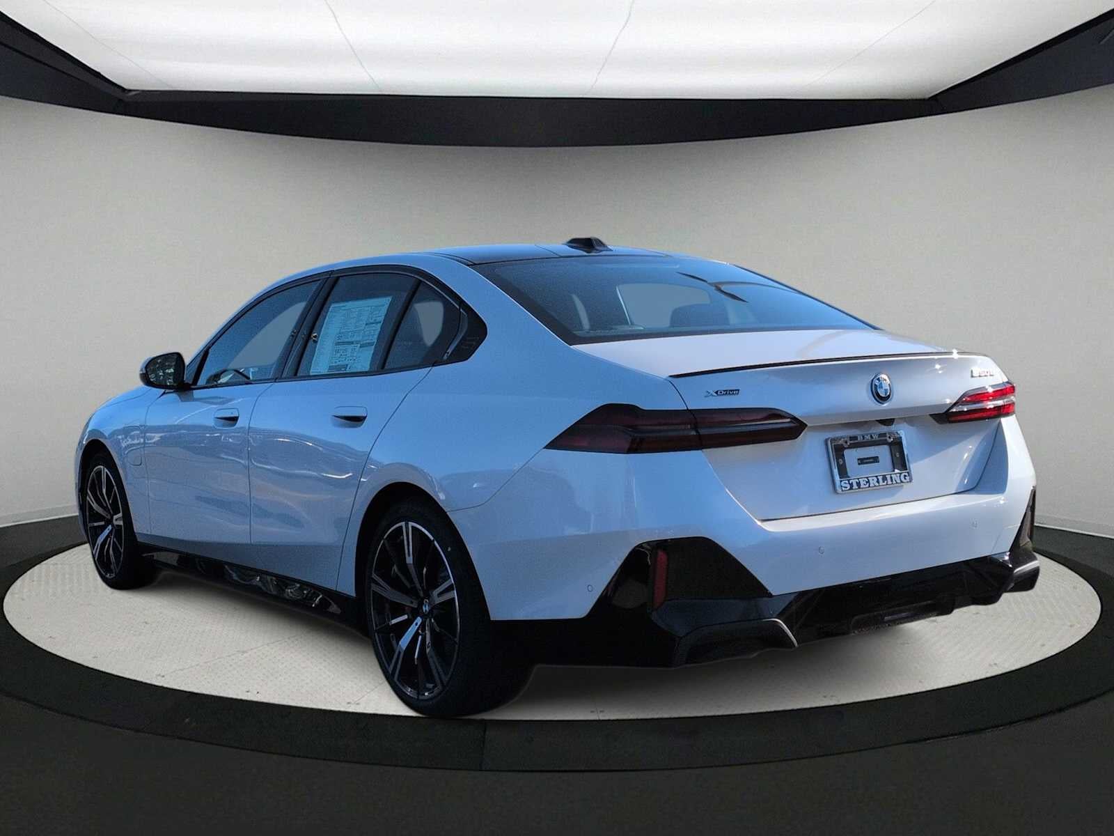 2026 BMW 550e 550e xDrive