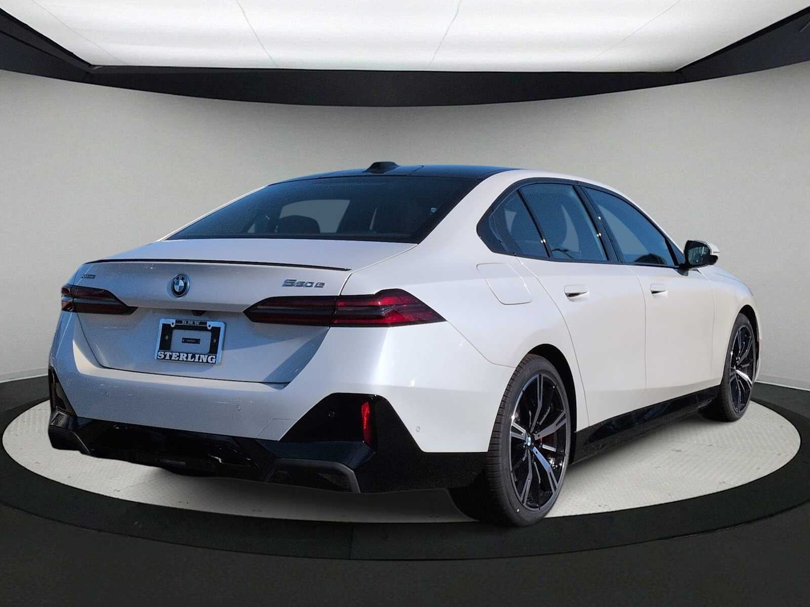 2026 BMW 550e 550e xDrive