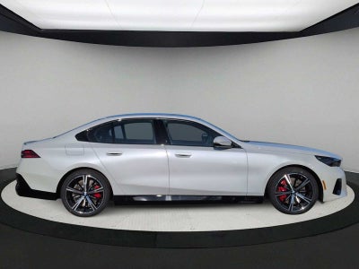 2026 BMW 550e 550e xDrive