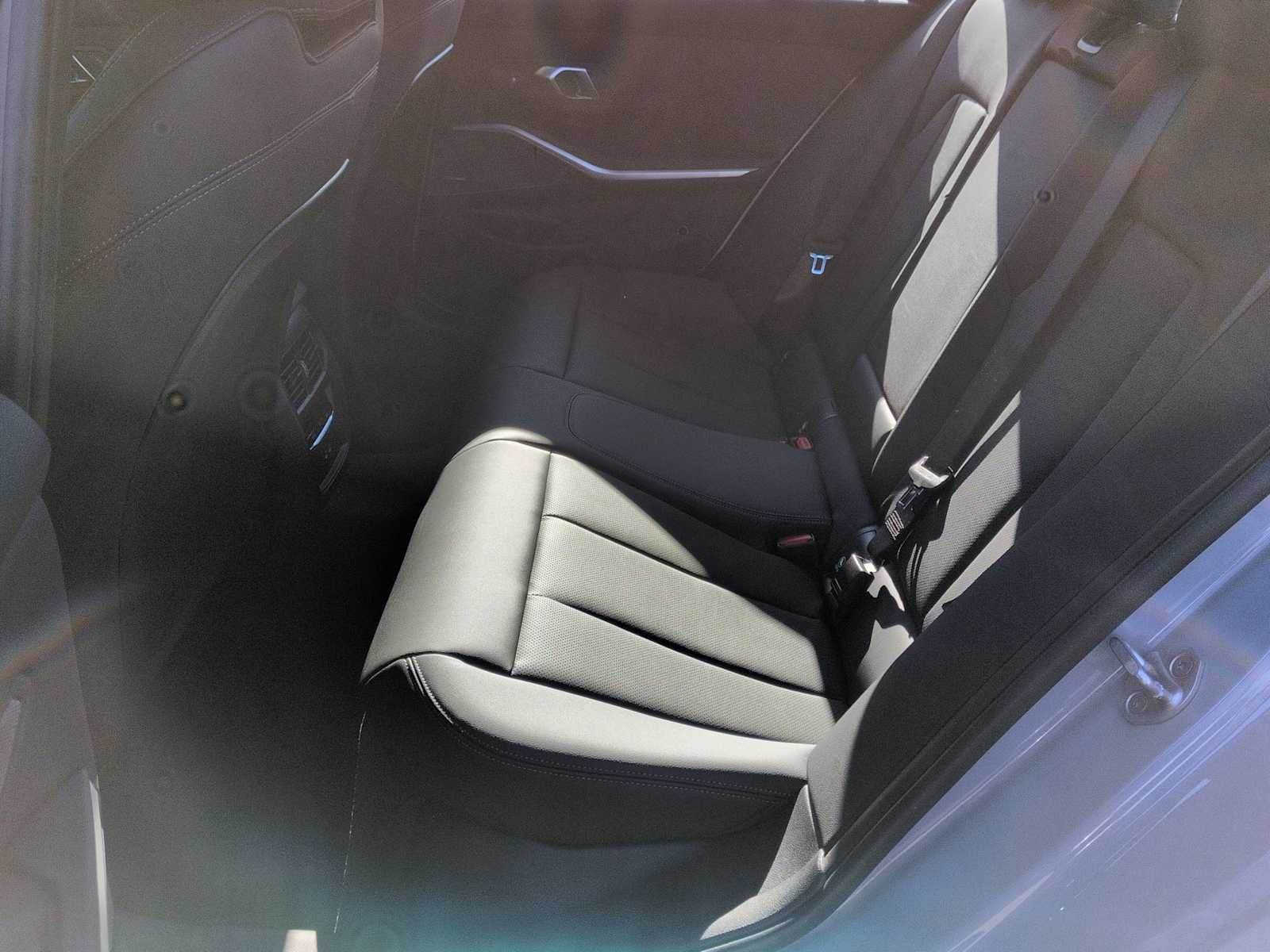 2026 BMW 330i 330i xDrive