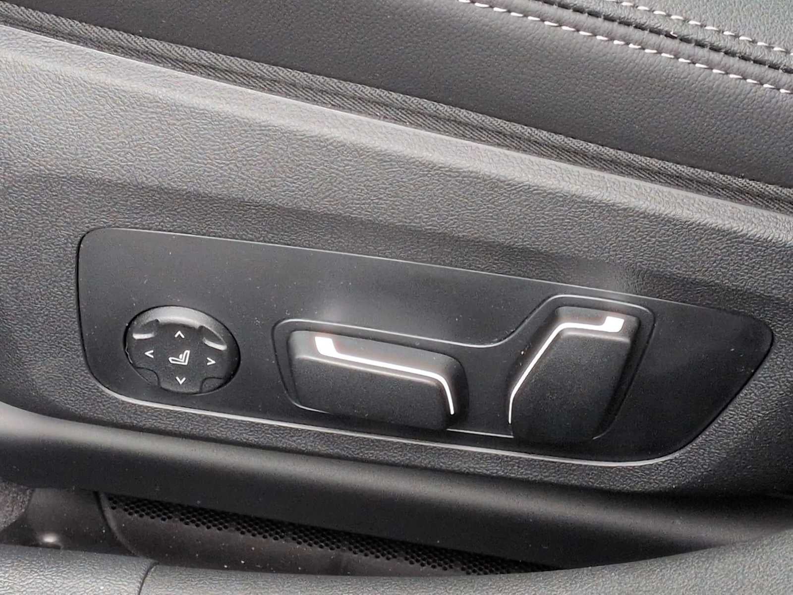 2026 BMW 330i 330i xDrive