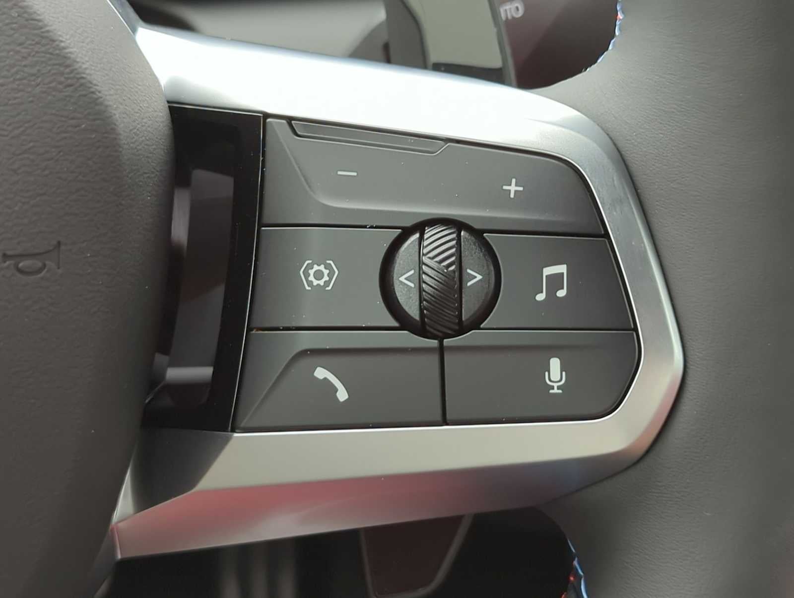 2025 BMW 235i M235 xDrive