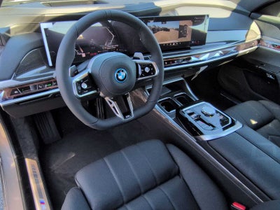 2026 BMW 750e xDrive 750e xDrive