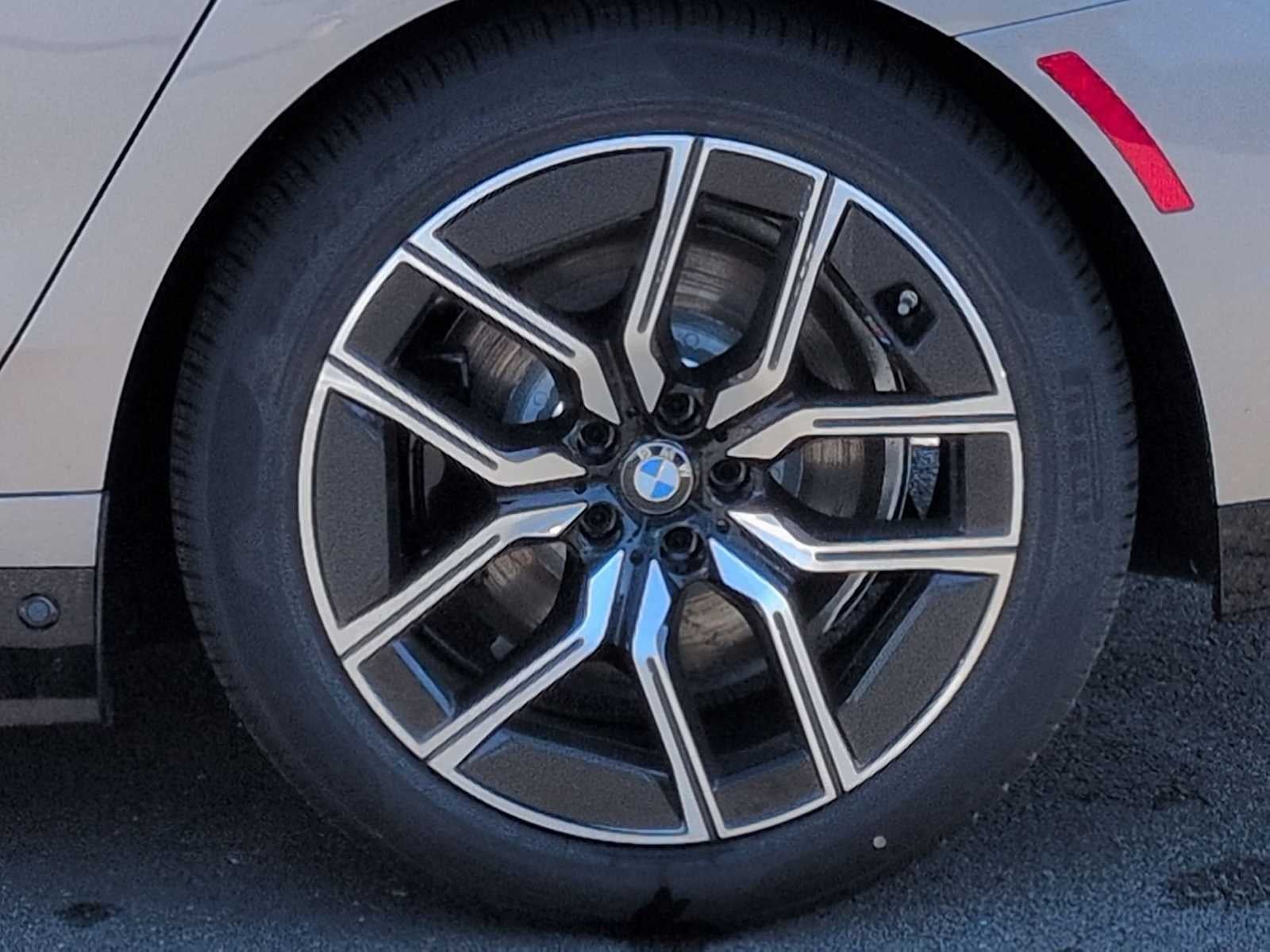 2026 BMW 750e xDrive 750e xDrive