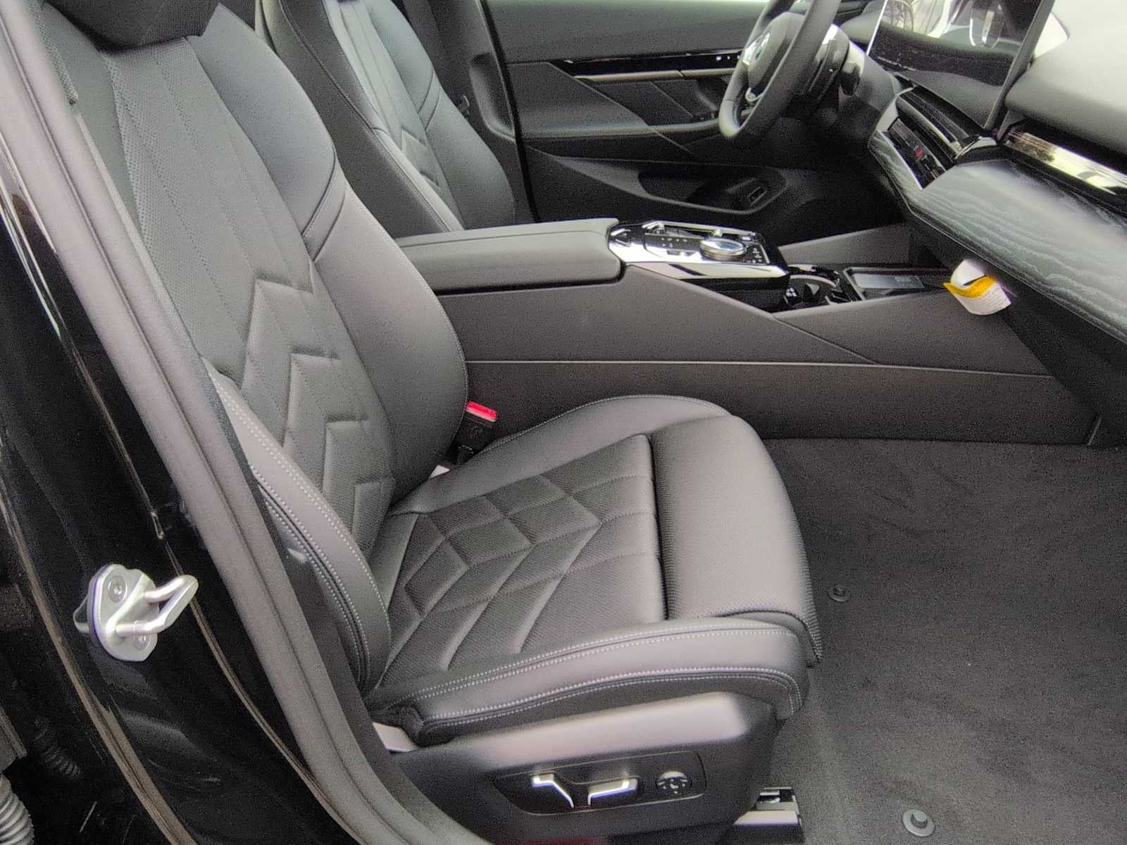 2026 BMW 530i 530i xDrive