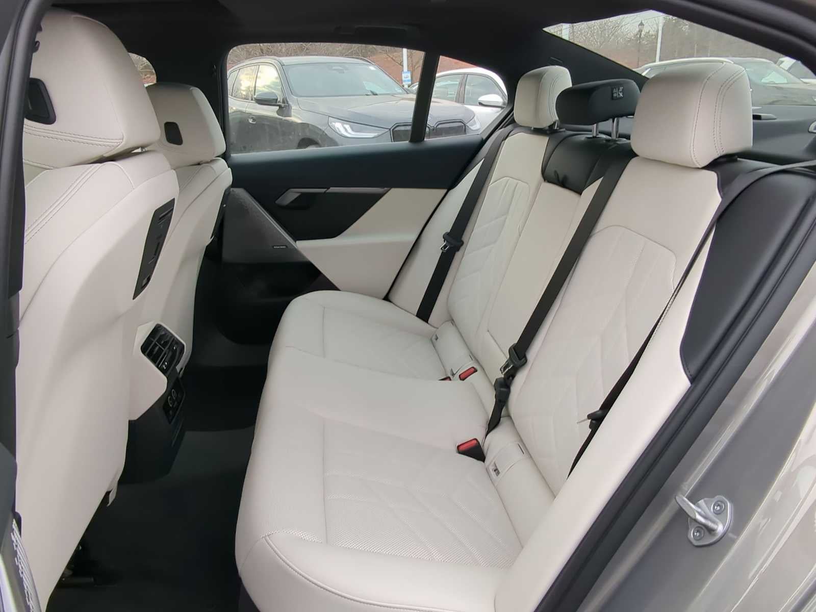 2026 BMW 530i 530i xDrive