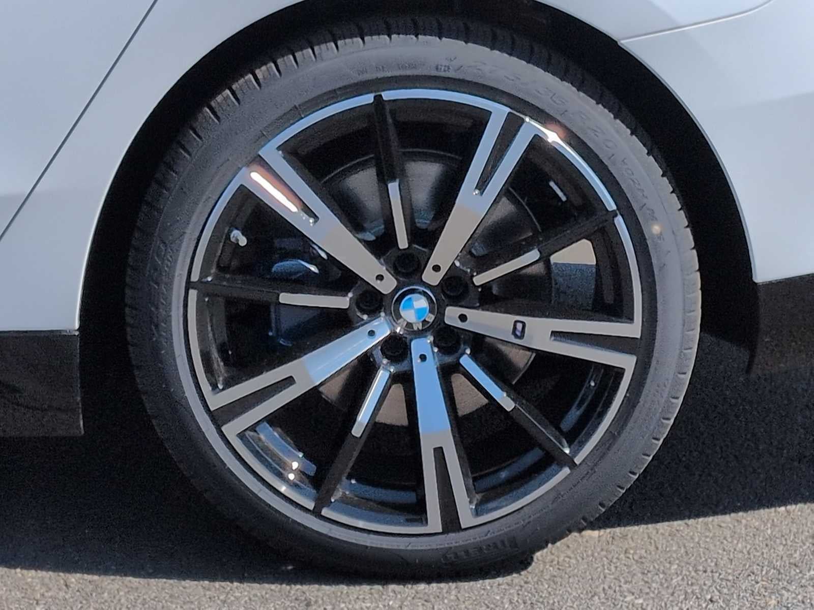 2026 BMW 530i 530i xDrive