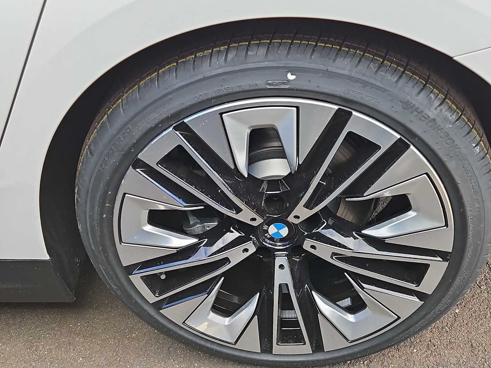 2026 BMW 530i 530i xDrive