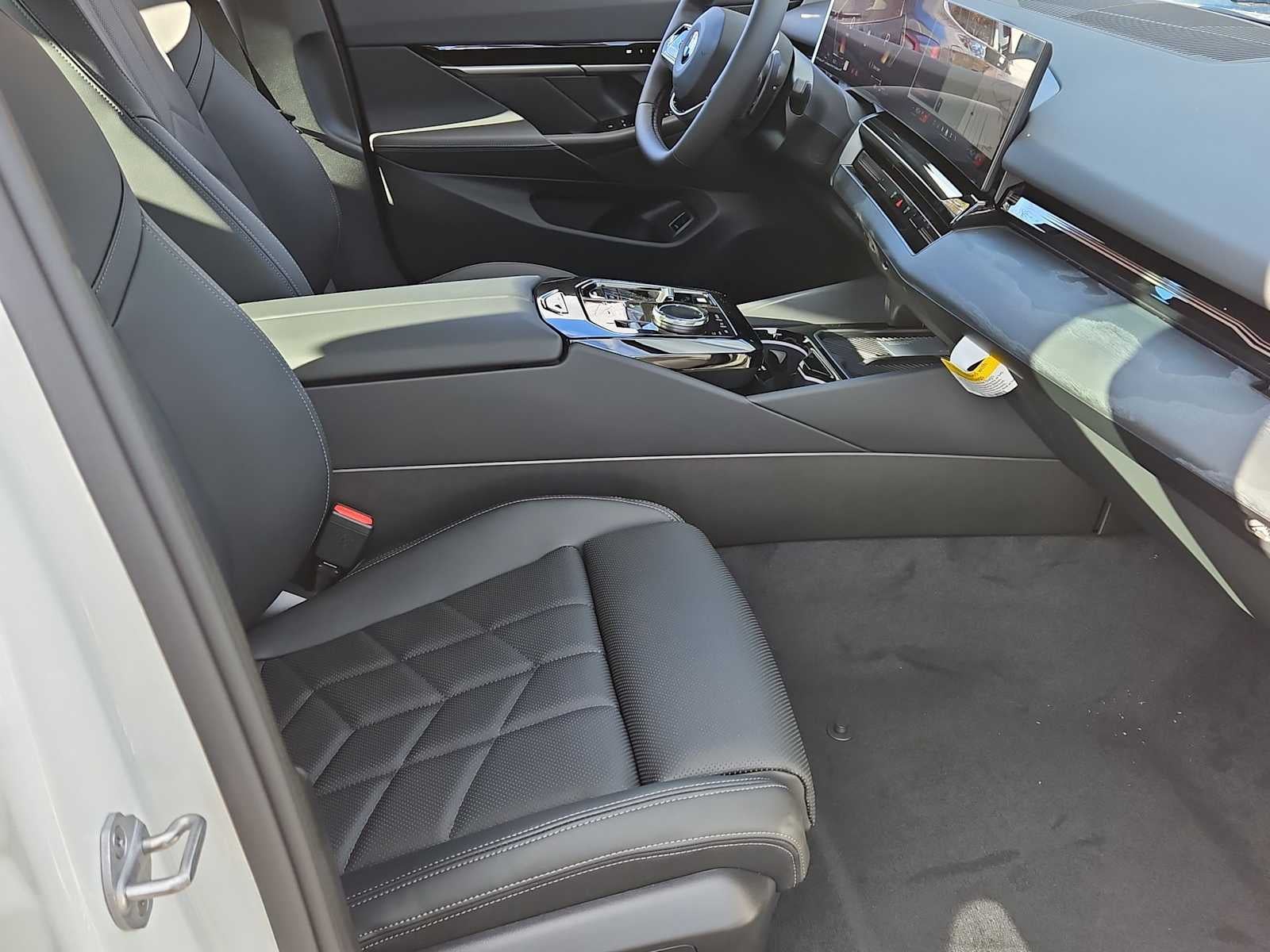 2026 BMW 530i 530i xDrive