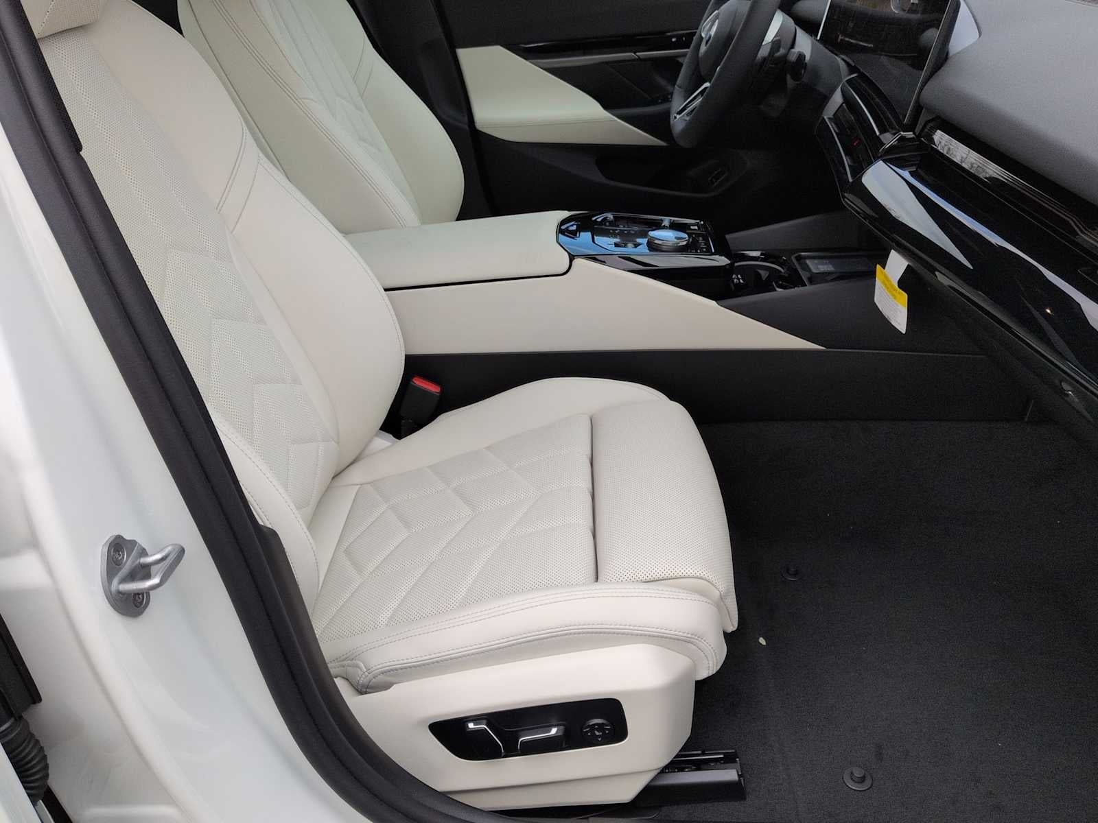 2026 BMW 530i 530i xDrive