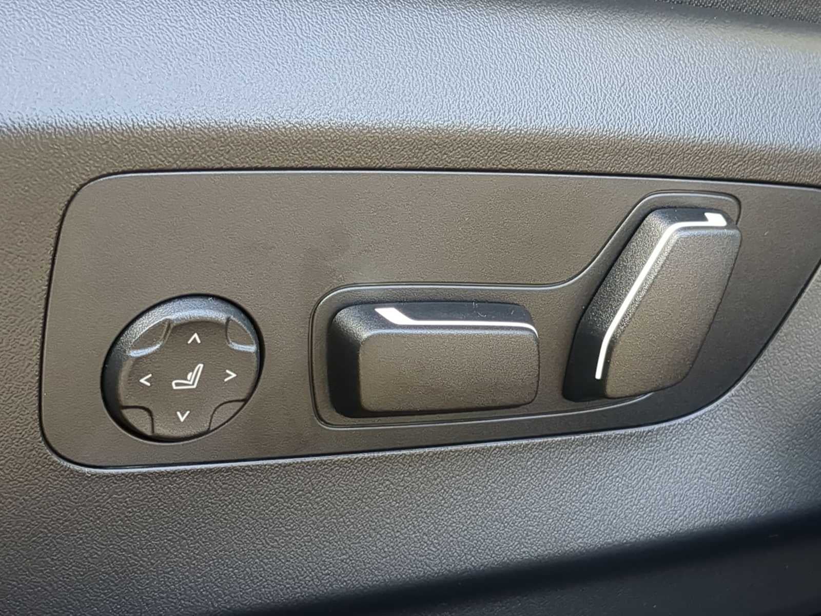 2026 BMW 530i 530i xDrive