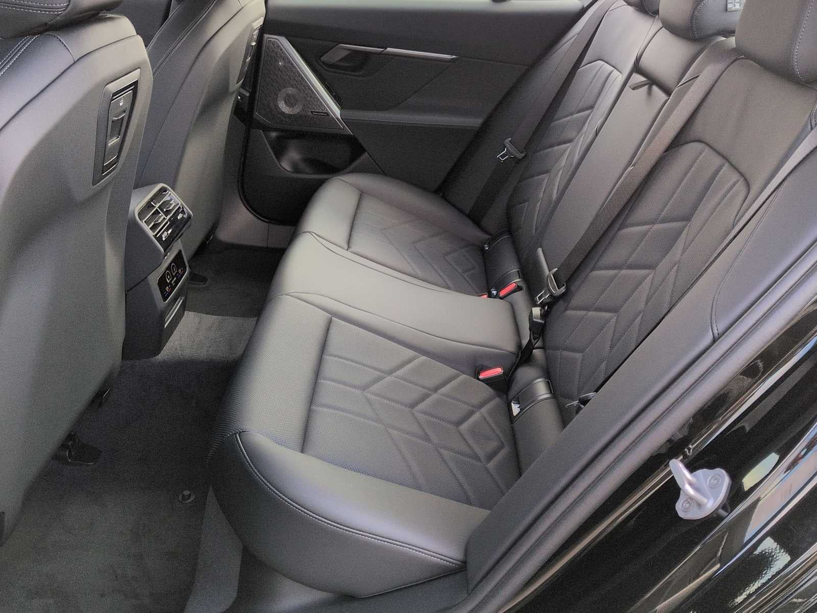 2026 BMW 530i 530i xDrive