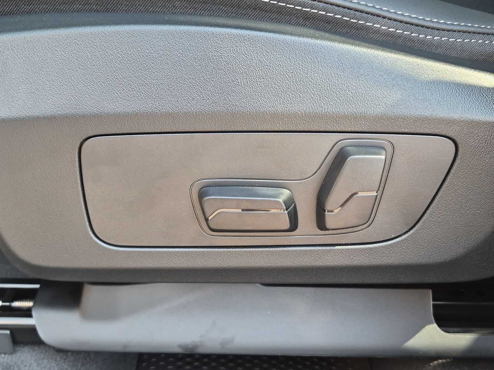 2027 BMW X1 xDrive28i