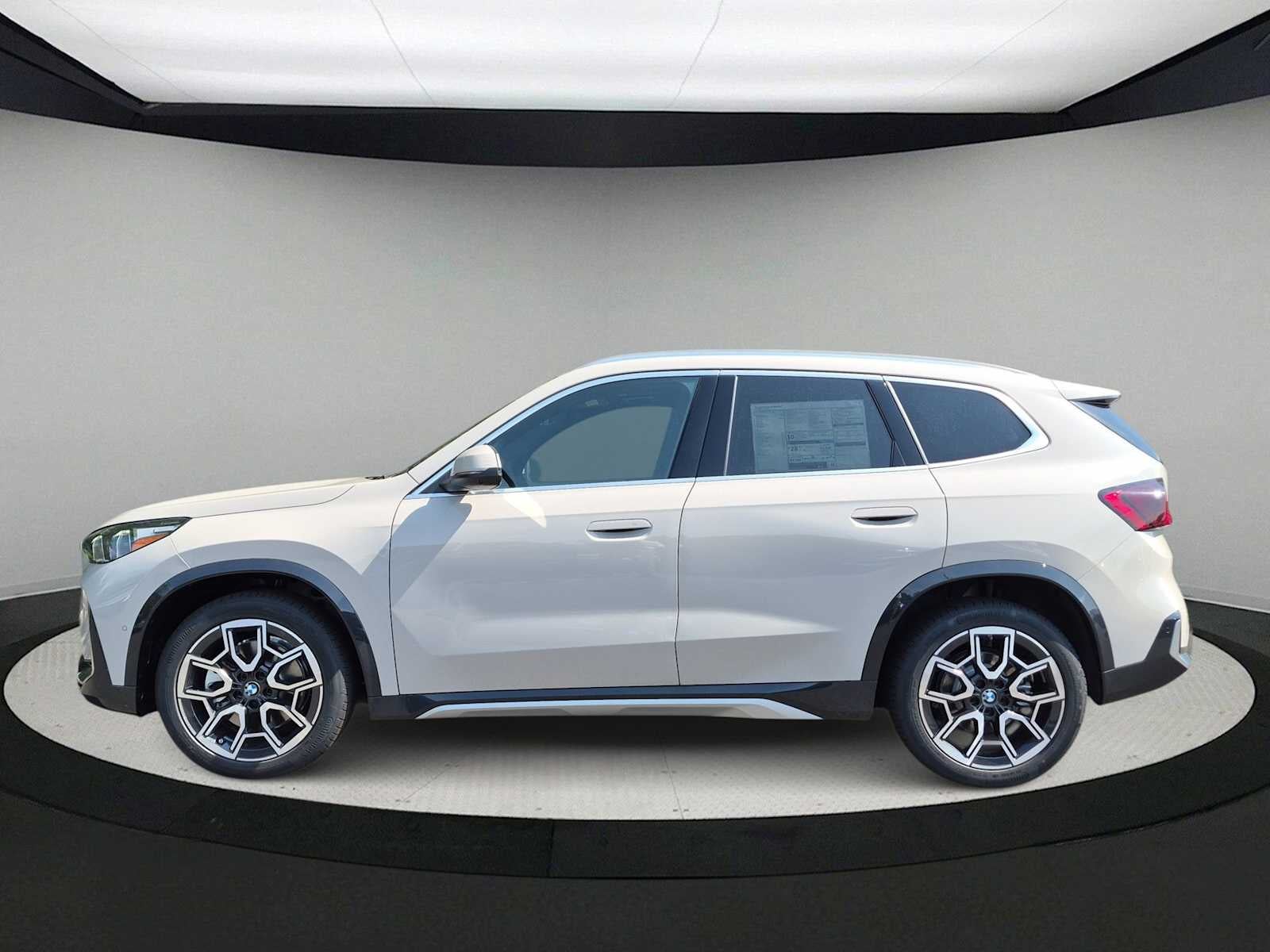 2027 BMW X1 xDrive28i