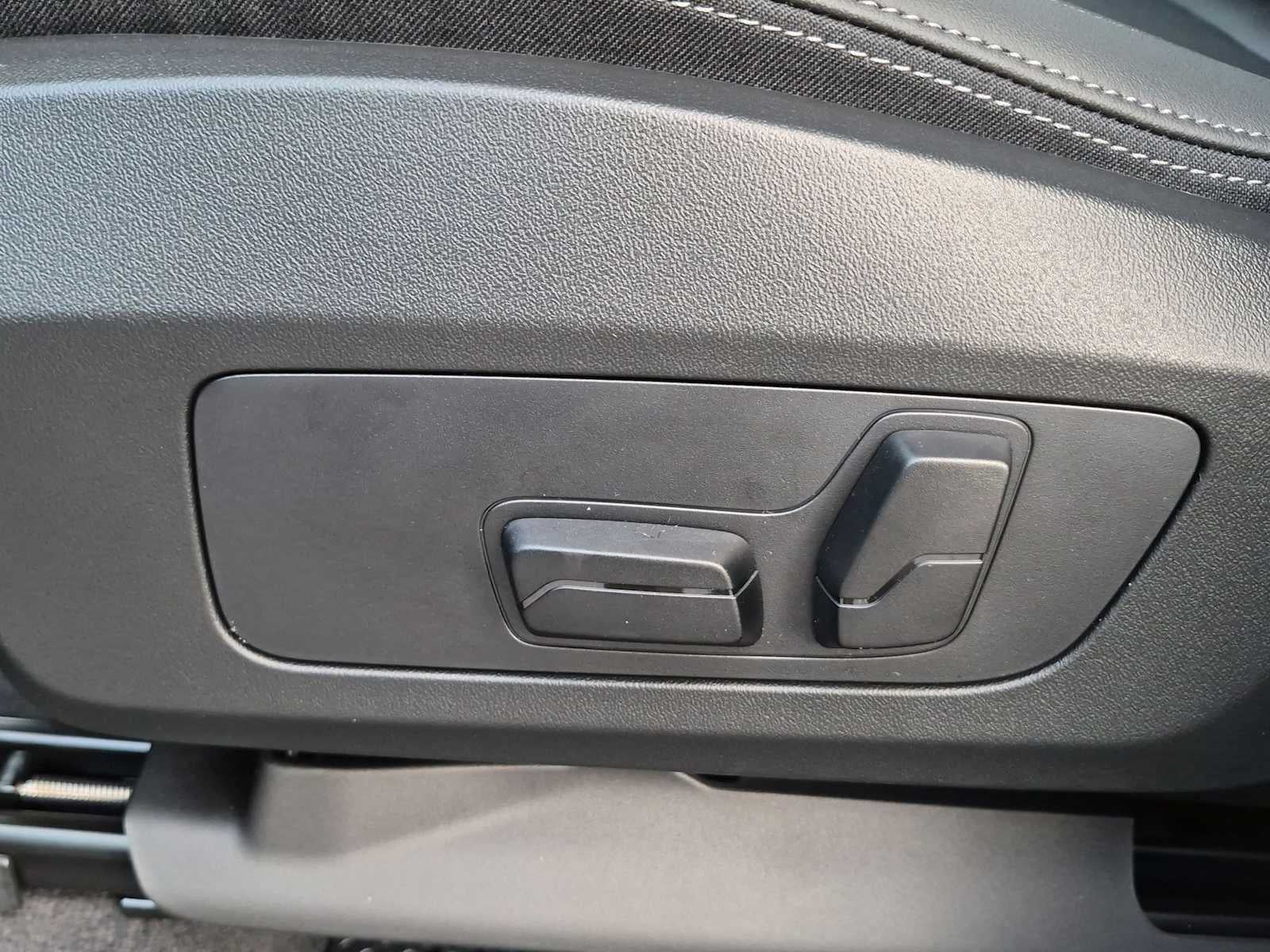 2027 BMW X1 xDrive28i
