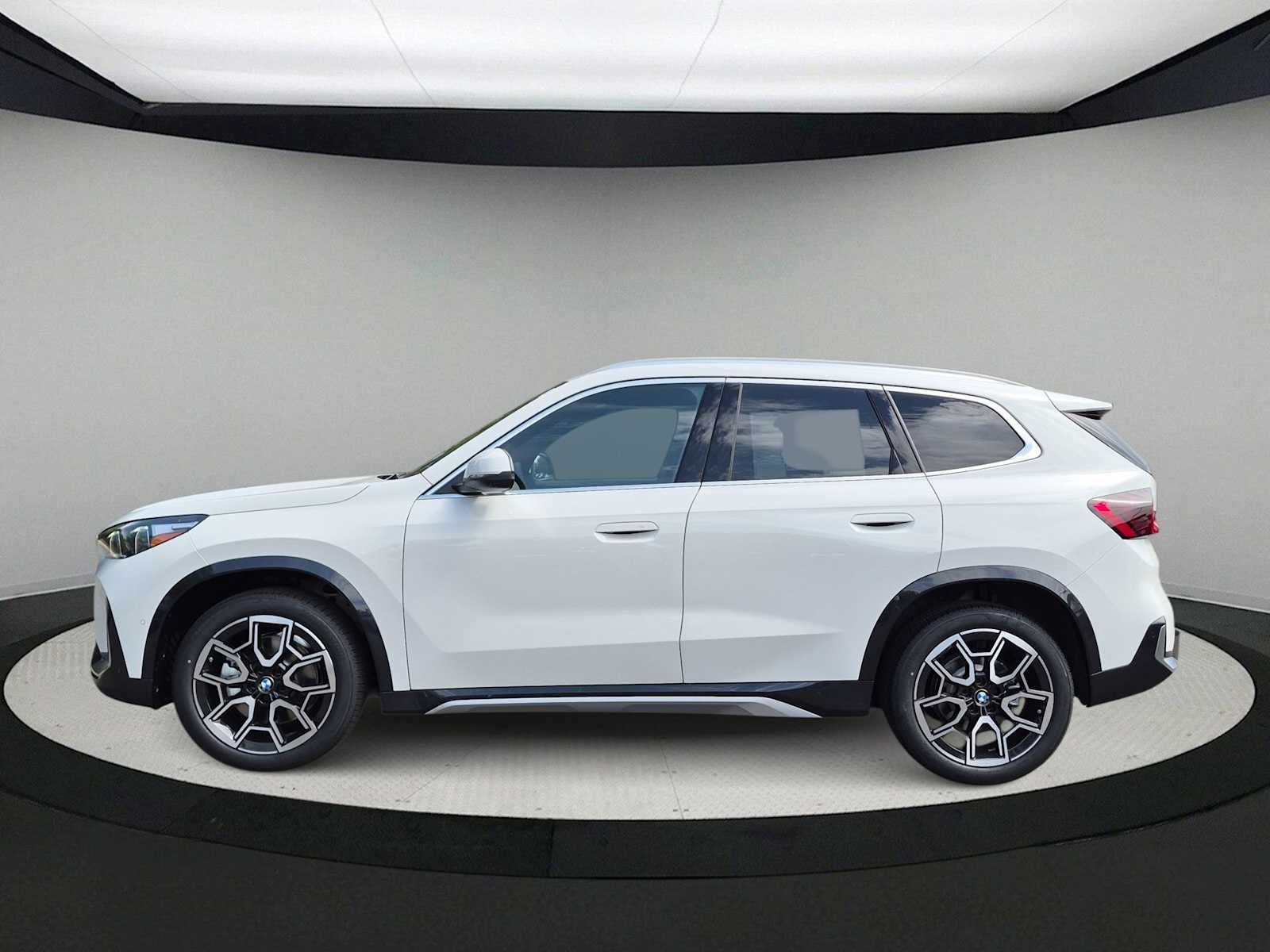 2027 BMW X1 xDrive28i