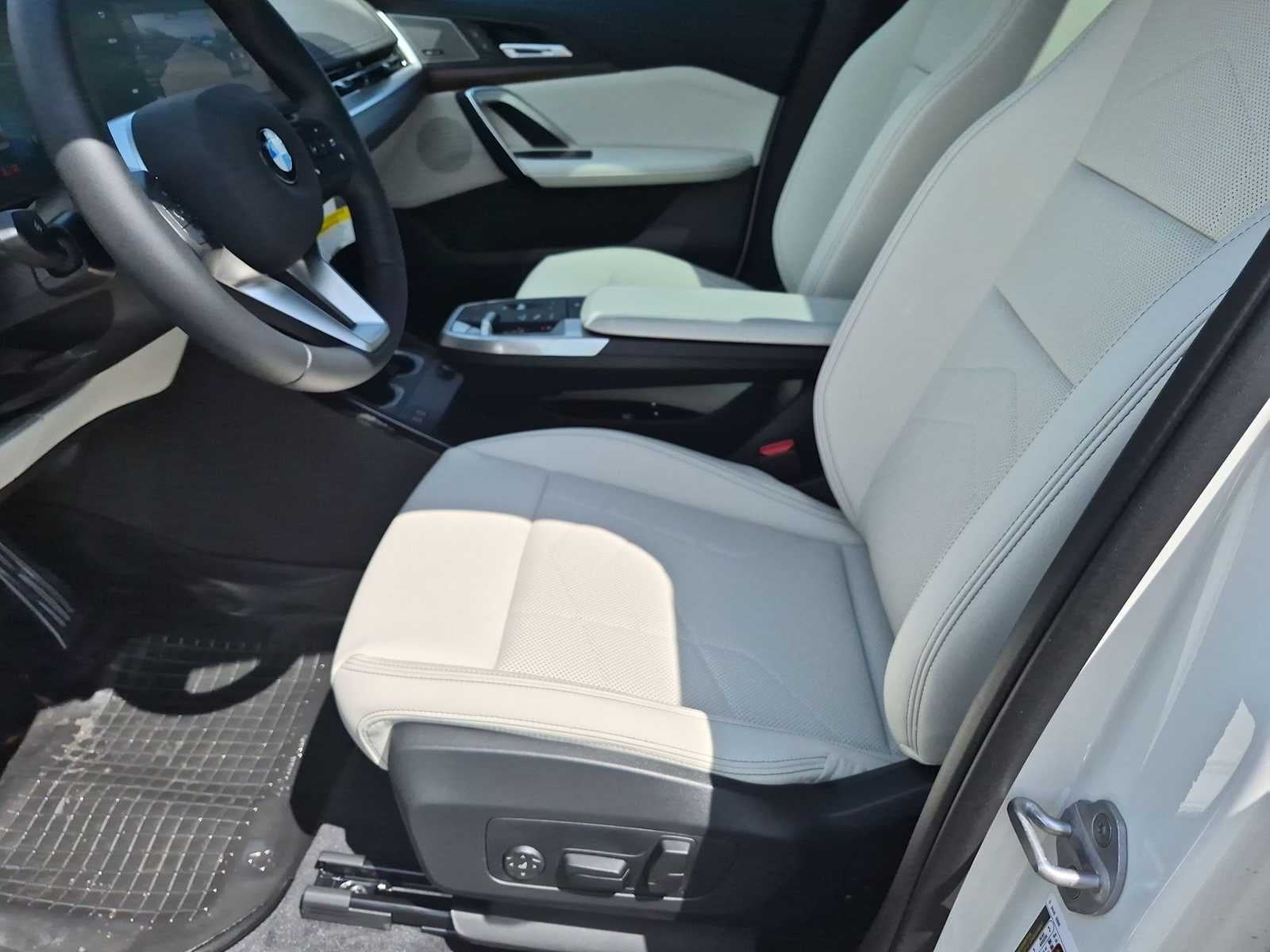 2027 BMW X1 xDrive28i