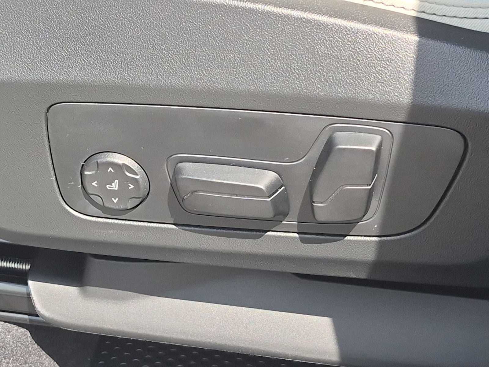 2027 BMW X1 xDrive28i
