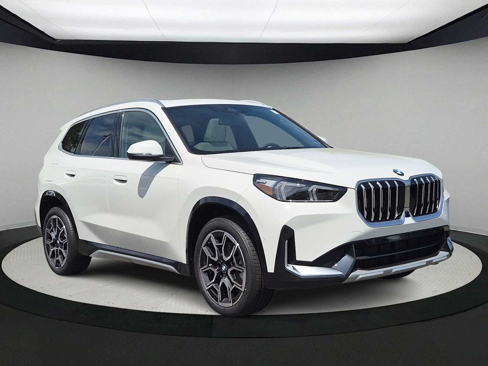 2027 BMW X1 xDrive28i