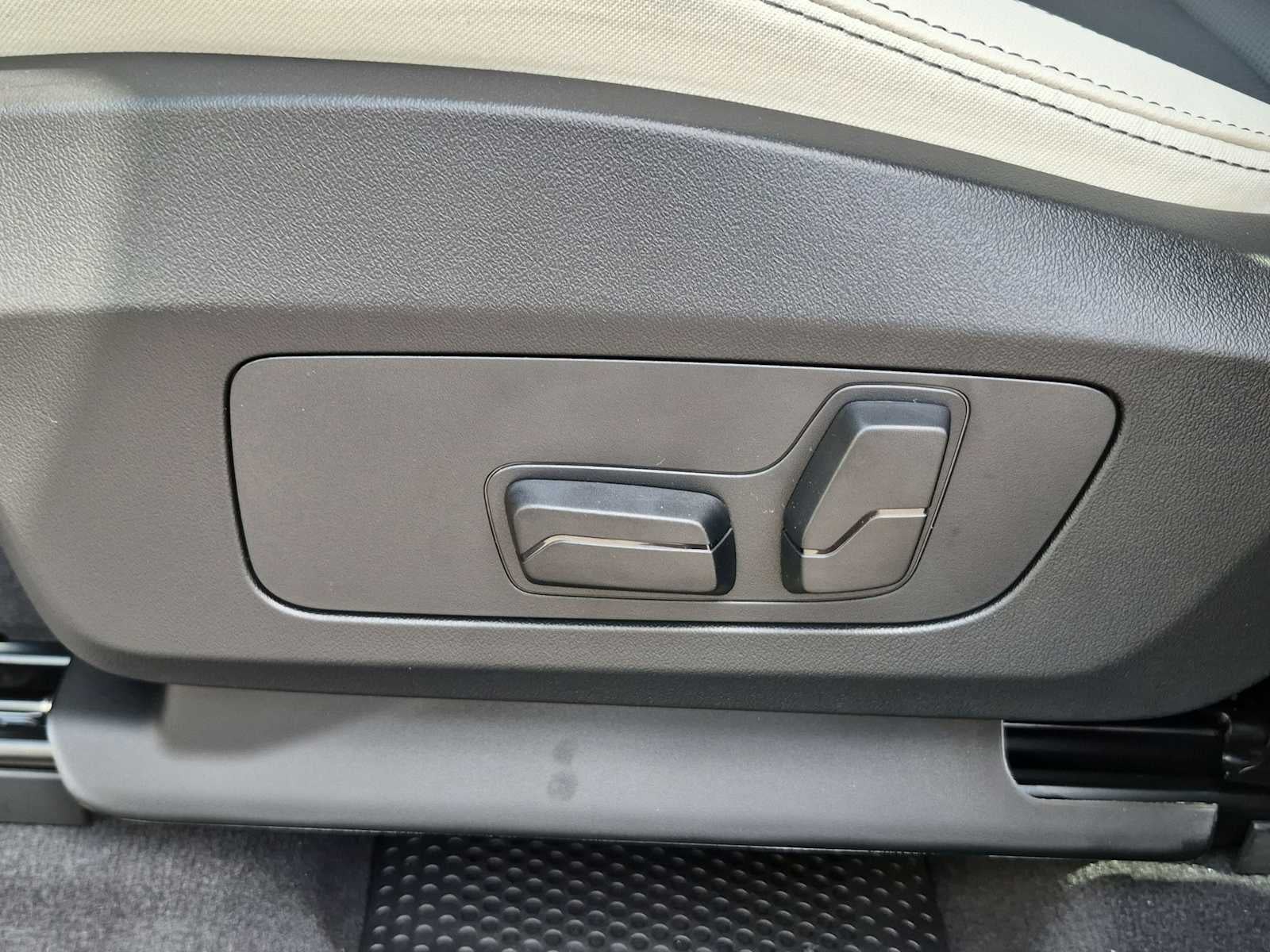 2027 BMW X1 xDrive28i