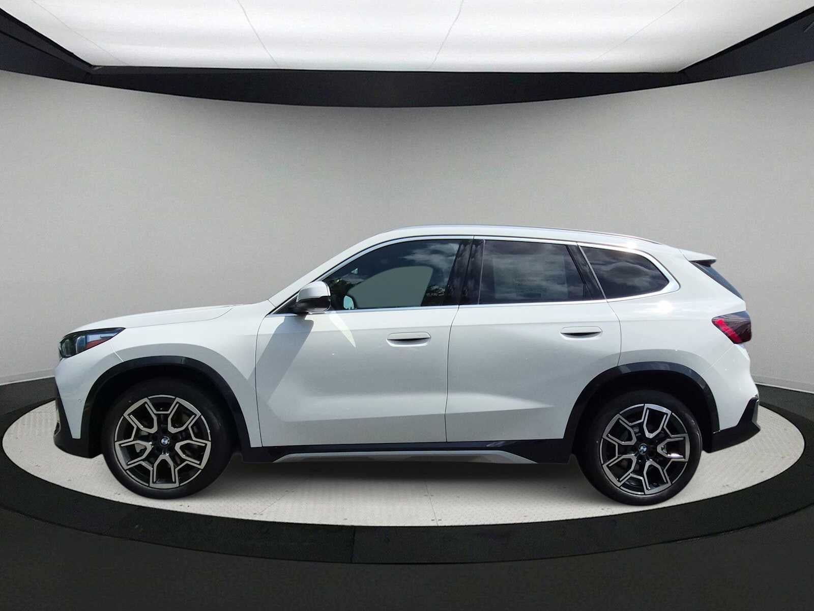 2027 BMW X1 xDrive28i
