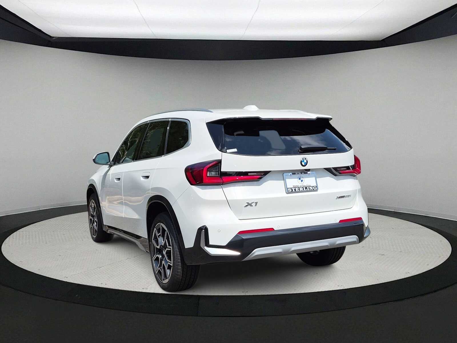 2027 BMW X1 xDrive28i
