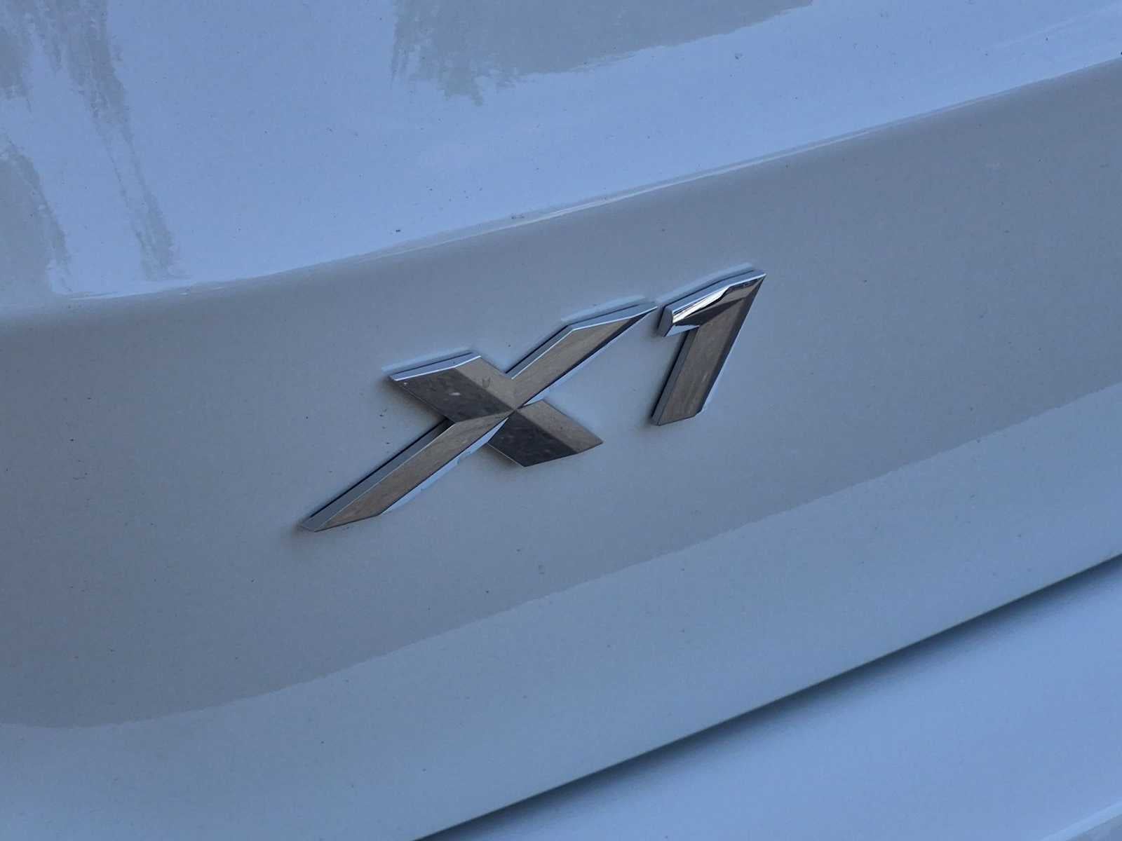 2027 BMW X1 xDrive28i