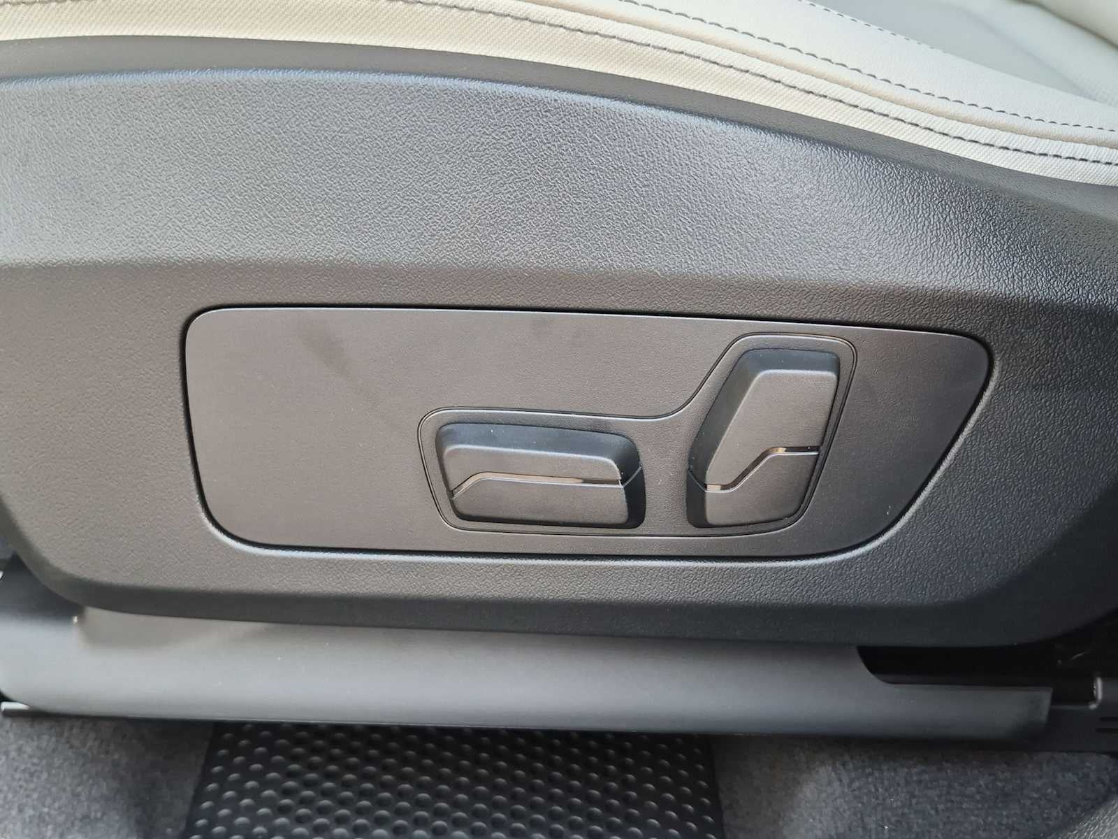 2027 BMW X1 xDrive28i