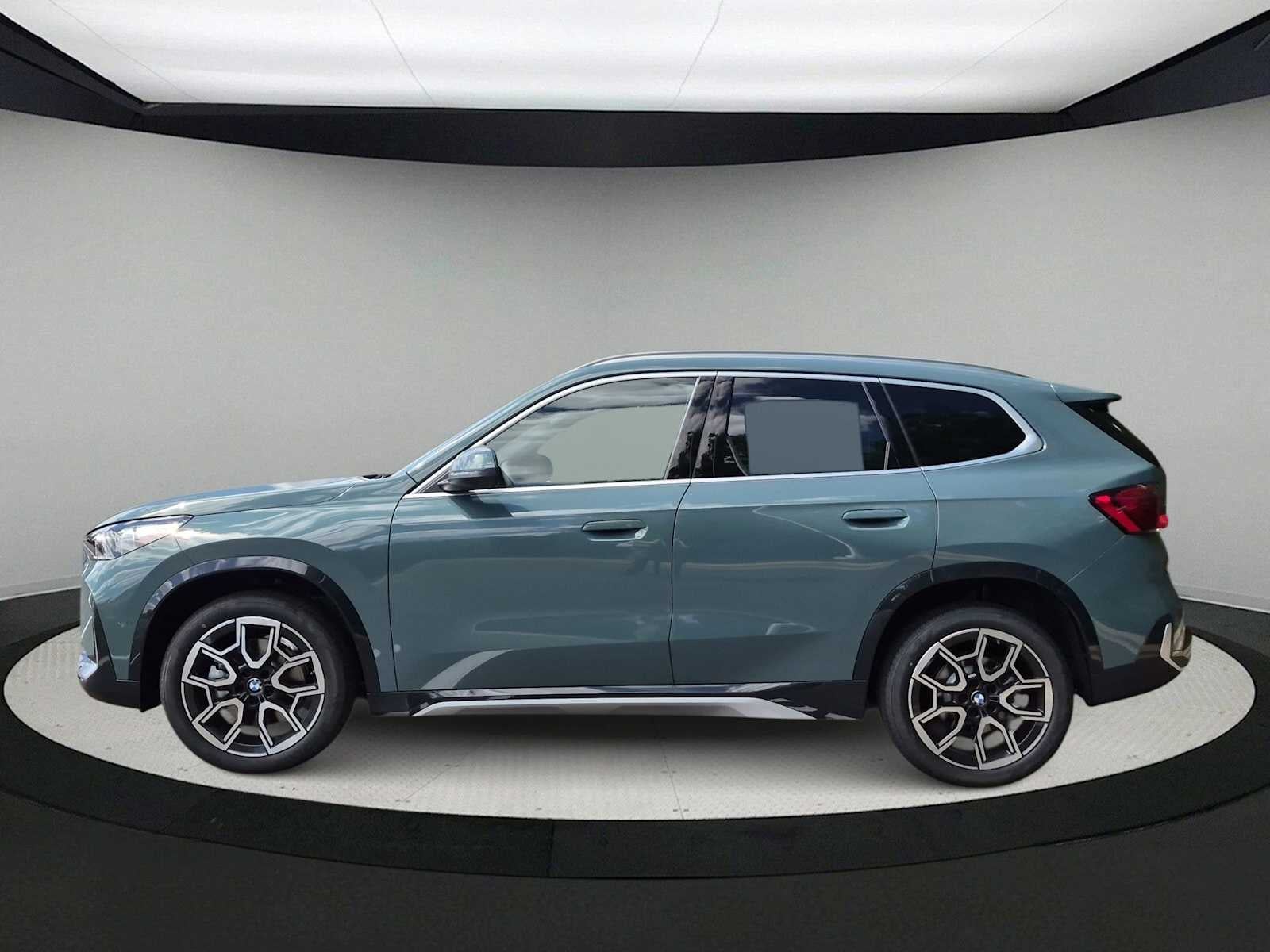 2027 BMW X1 xDrive28i