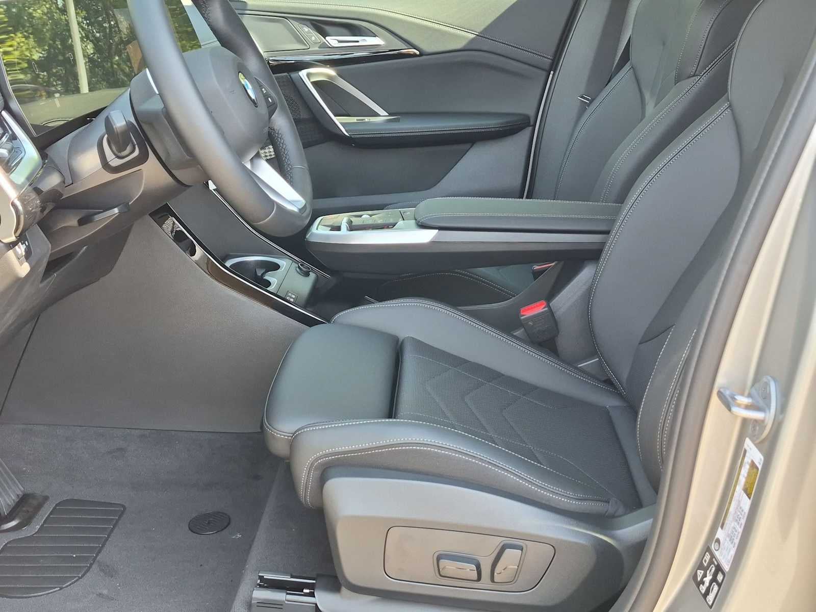 2027 BMW X1 xDrive28i