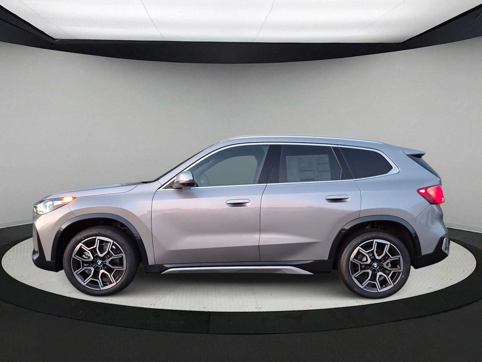 2027 BMW X1 xDrive28i