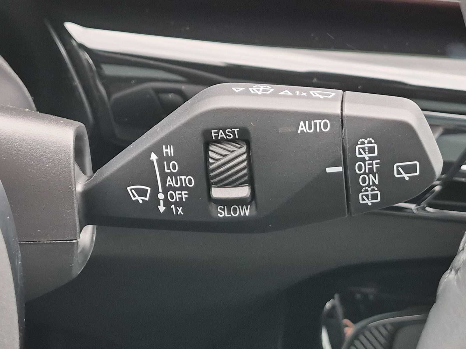 2027 BMW X1 xDrive28i