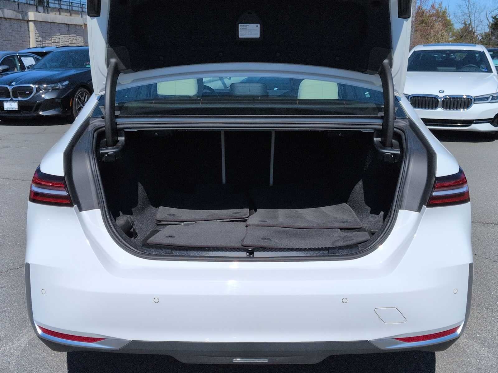 2025 BMW i5 xDrive40 xDrive40