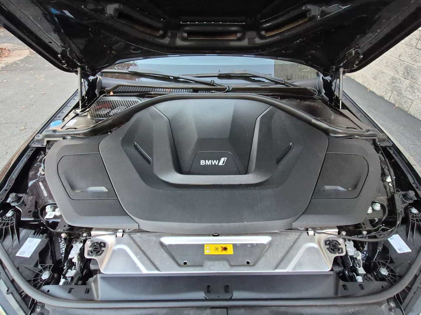 2025 BMW i4 M50