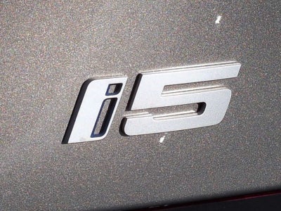 2026 BMW i5 xDrive40