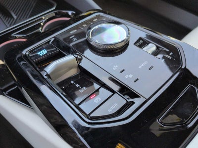 2026 BMW i5 xDrive40