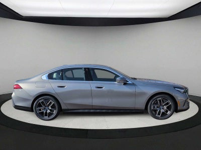 2026 BMW i5 xDrive40