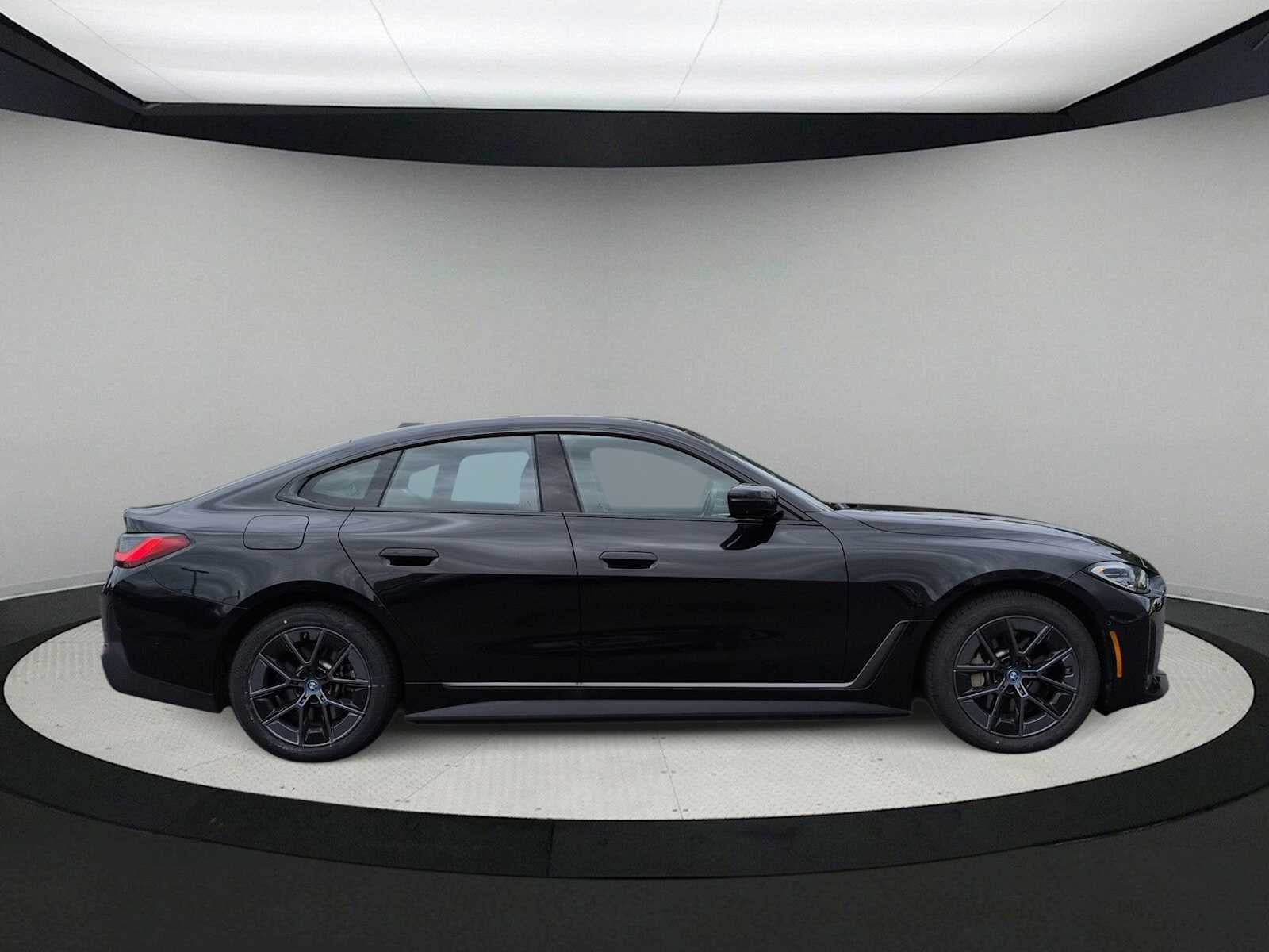 2023 BMW i4 eDrive35